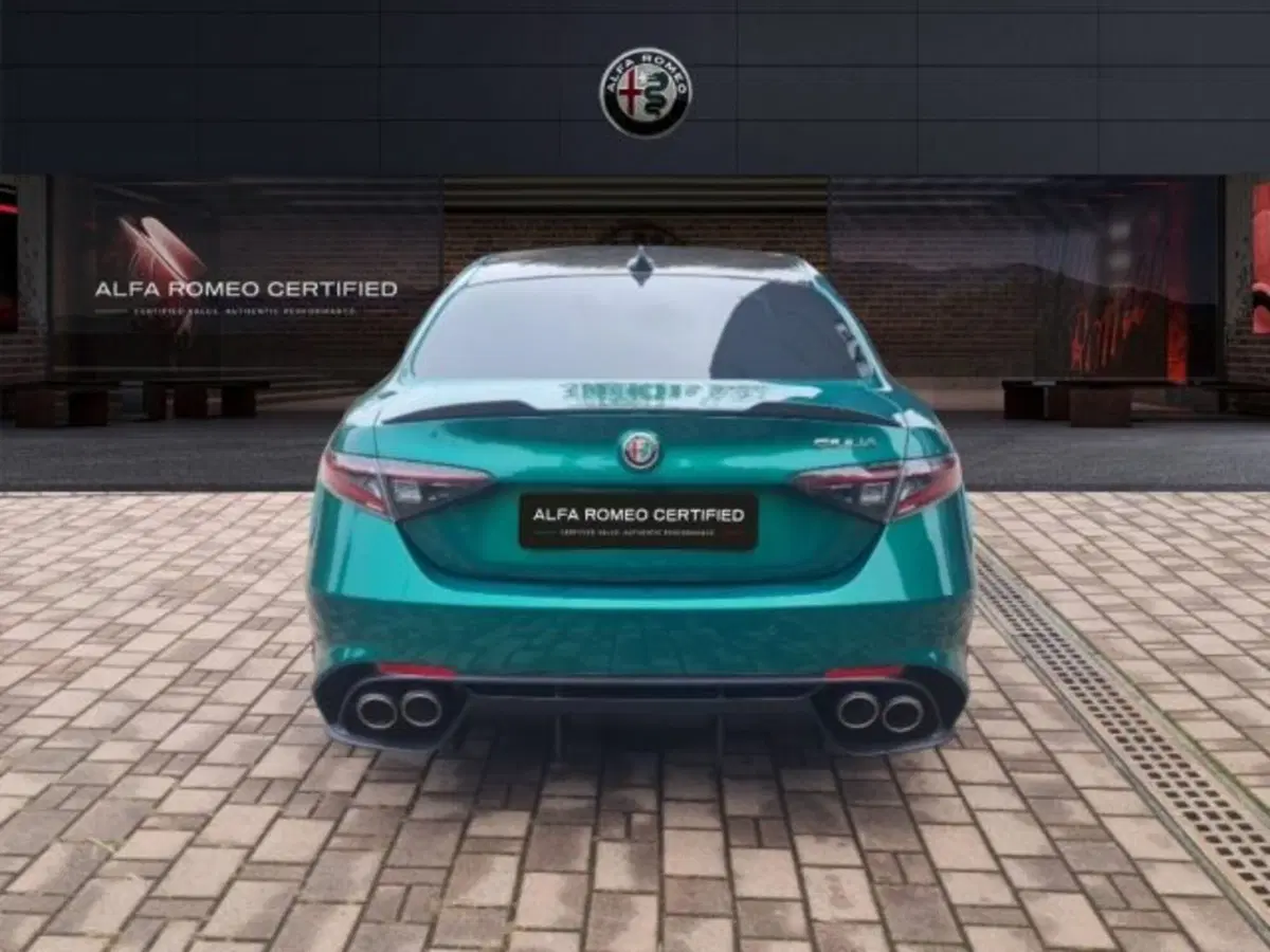 Alfa Romeo Giulia nuova a Monza e Brianza (5)