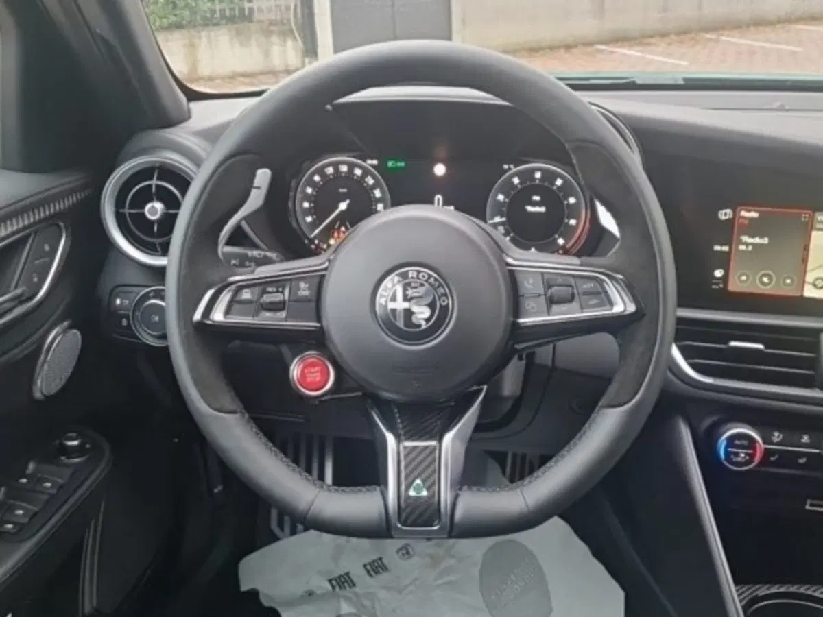Alfa Romeo Giulia nuova a Monza e Brianza (9)