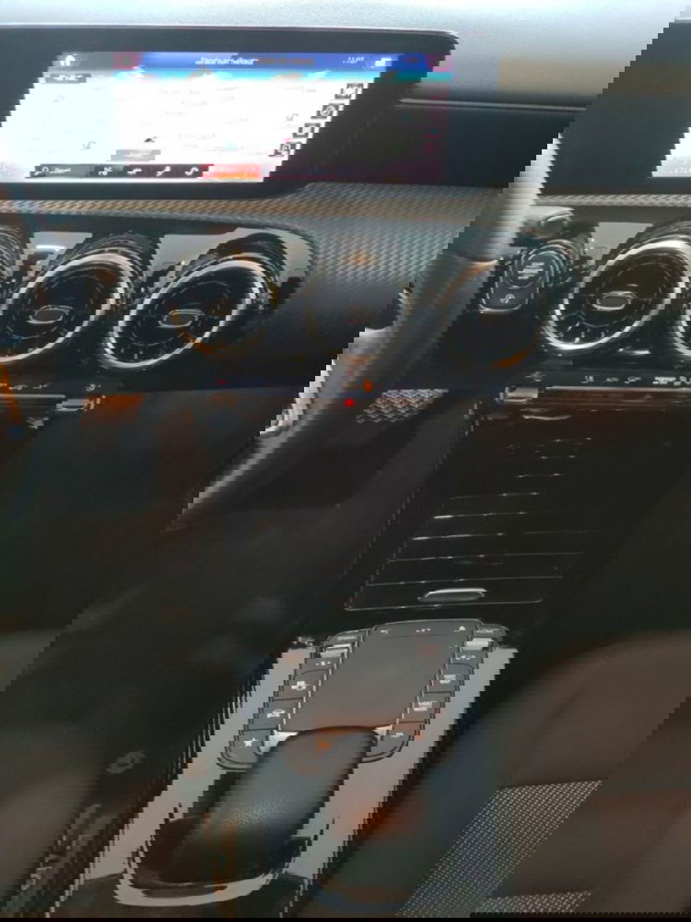 Mercedes-Benz CLA Shooting Brake usata a Firenze (11)