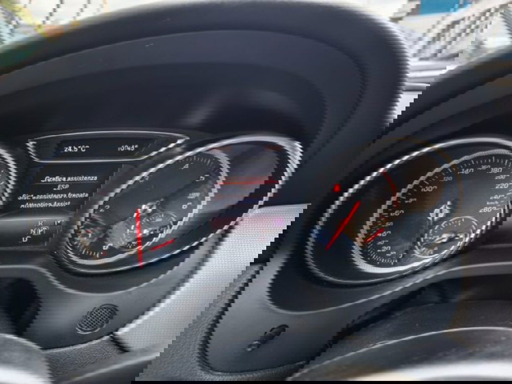 Mercedes-Benz CLA Shooting Brake usata a Firenze (16)