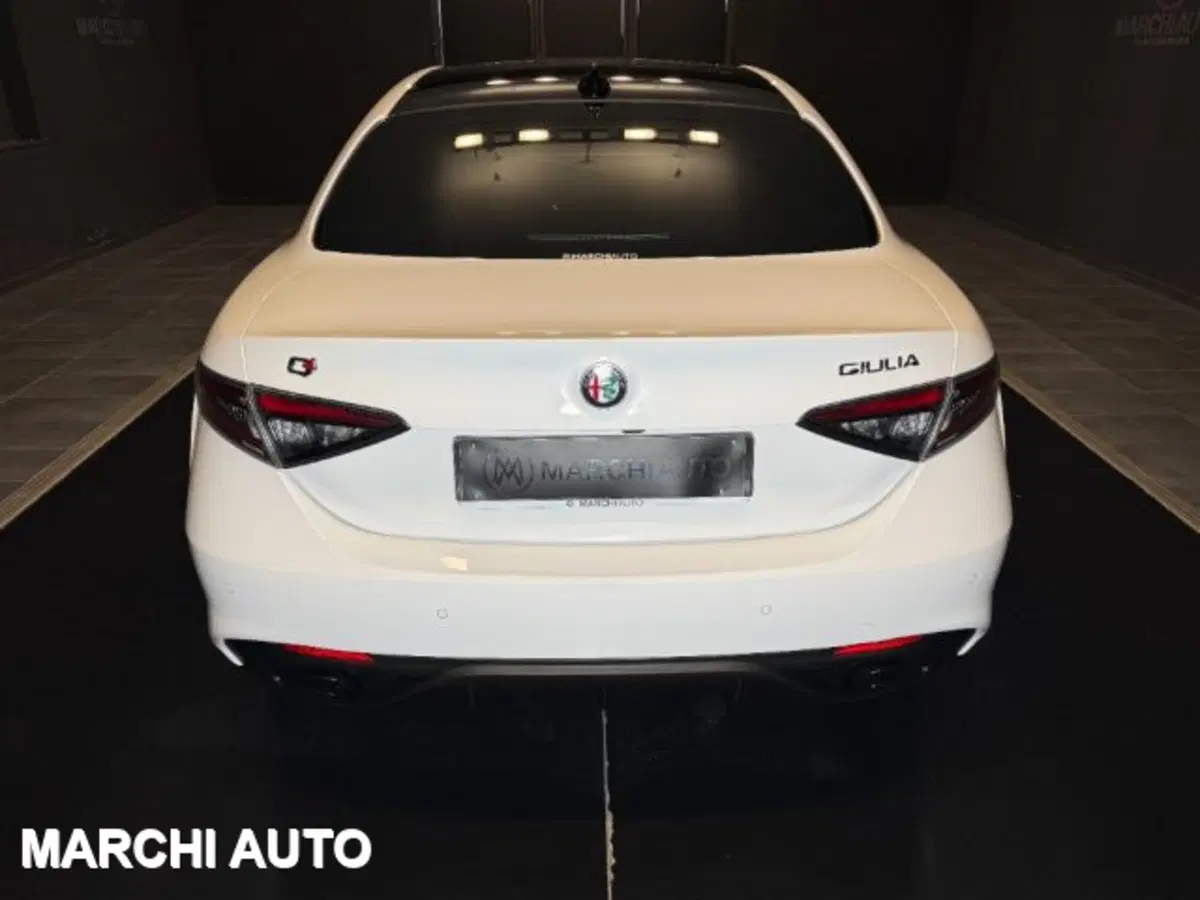 Alfa Romeo Giulia nuova a Perugia (6)