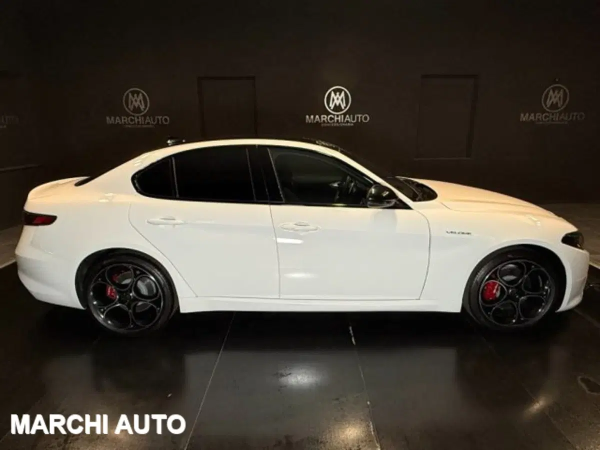 Alfa Romeo Giulia nuova a Perugia (4)