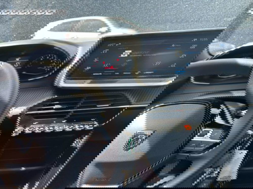 Peugeot 2008 nuova a Napoli (11)