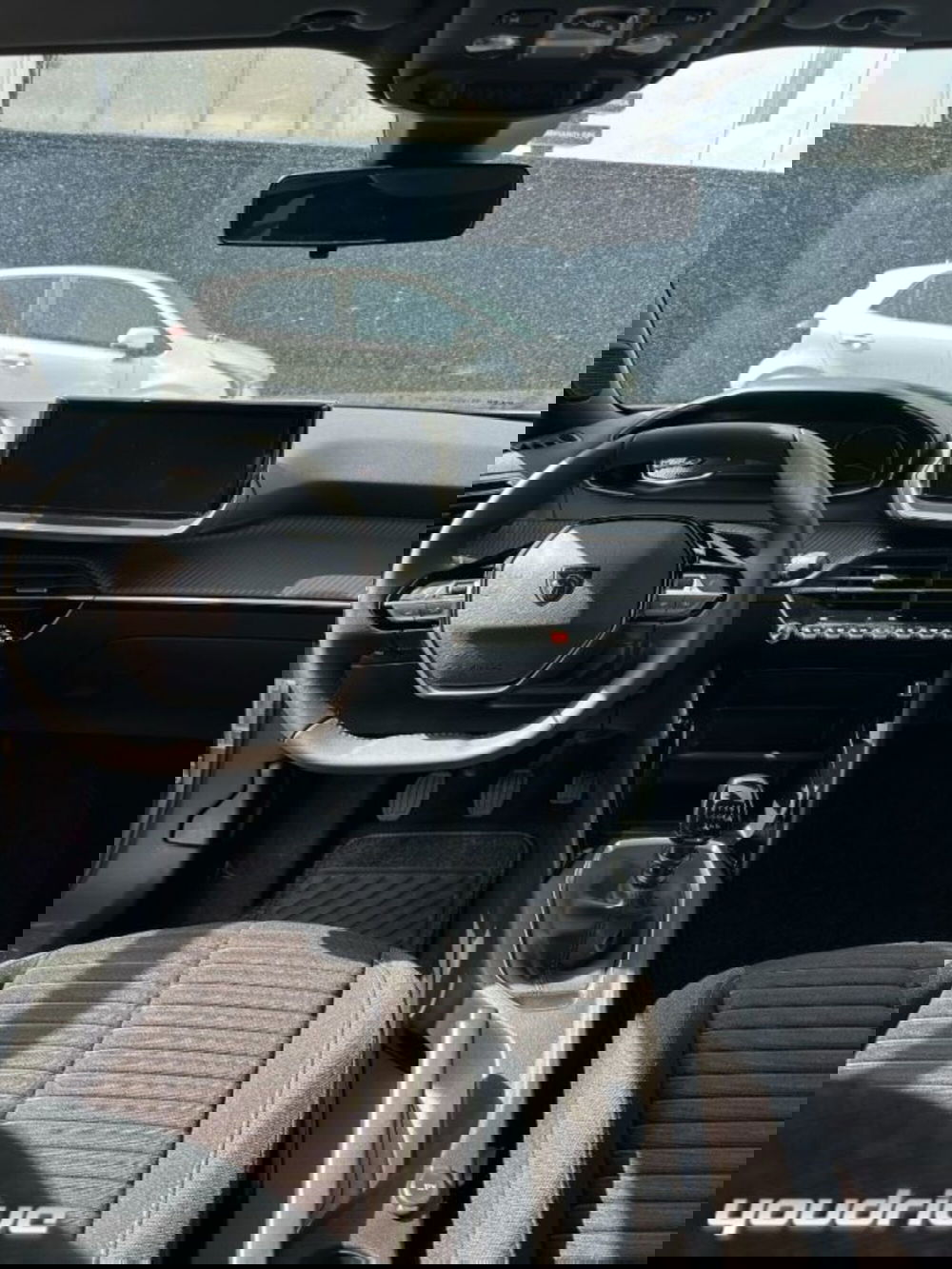 Peugeot 2008 nuova a Napoli (20)