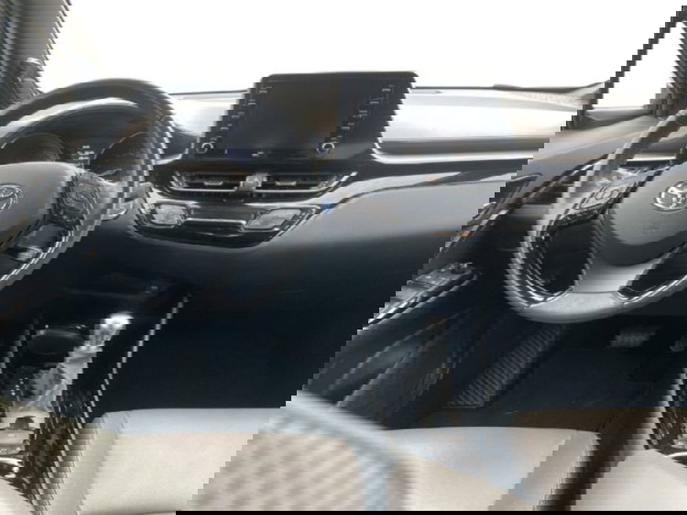 Toyota Toyota C-HR usata a Vercelli (9)