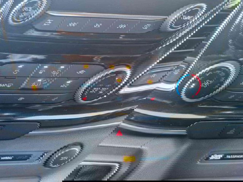 Ford Tourneo Custom usata a Bologna (12)