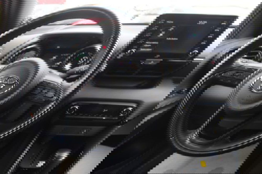 Toyota Yaris Cross usata a Roma (10)