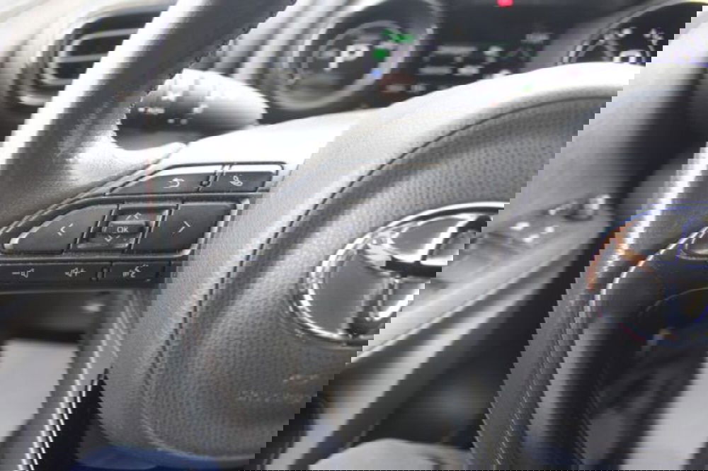 Toyota Yaris Cross usata a Roma (19)