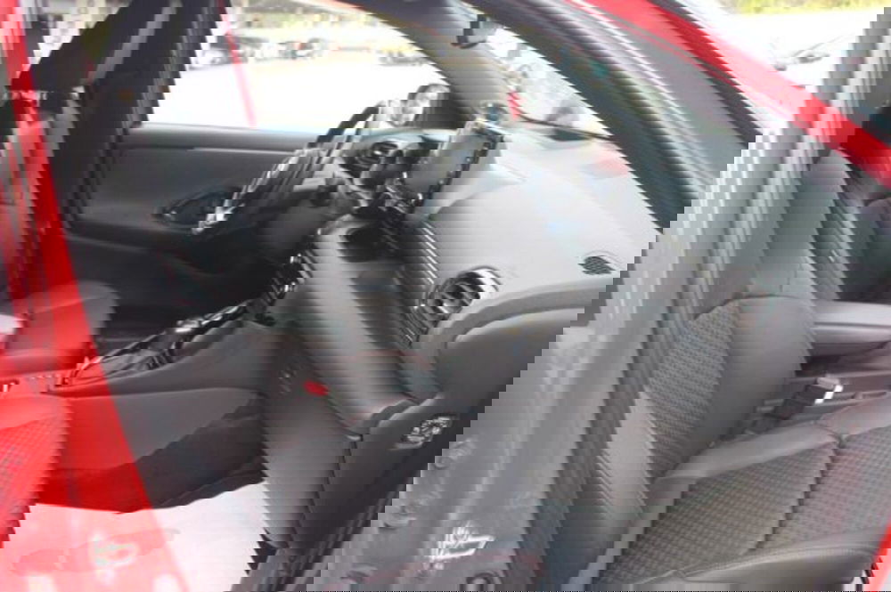 Toyota Yaris Cross usata a Roma (7)