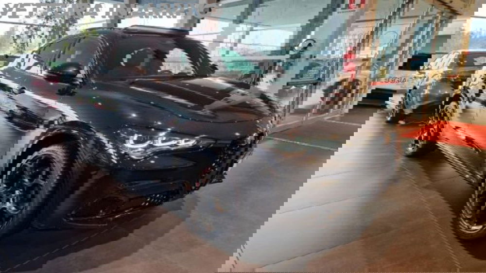 Alfa Romeo Stelvio nuova a Modena (2)