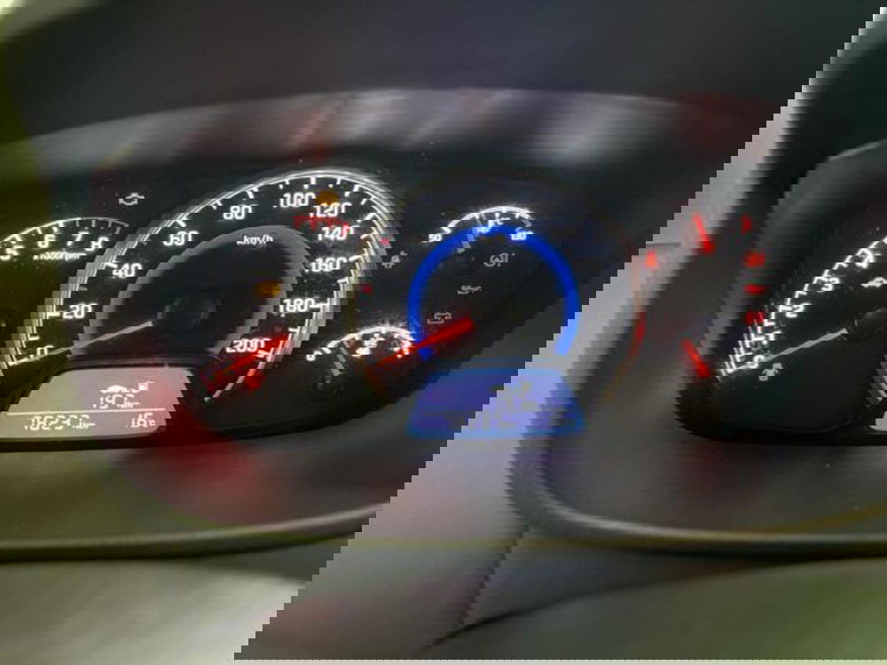 Hyundai i10 usata a Pesaro-Urbino (8)