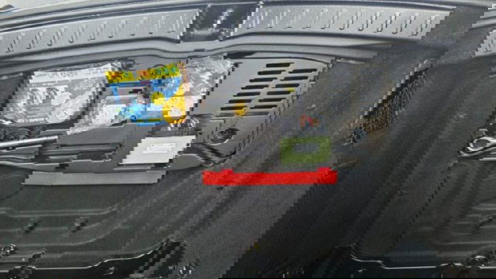 Mercedes-Benz GLA SUV usata a Lucca (12)