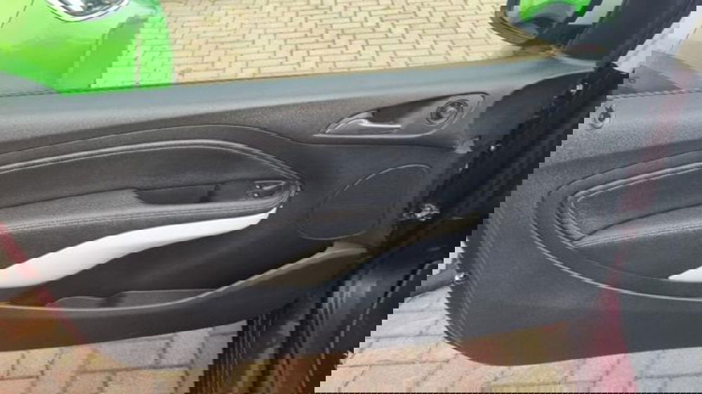 Opel Adam usata a Savona (9)