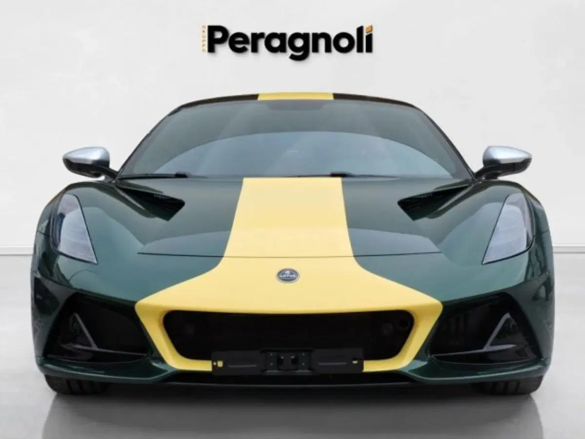 Lotus Emira nuova a Firenze (2)