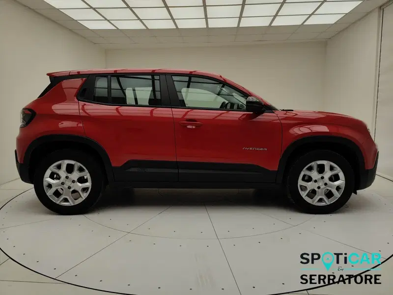 Jeep Avenger usata a Como (20)