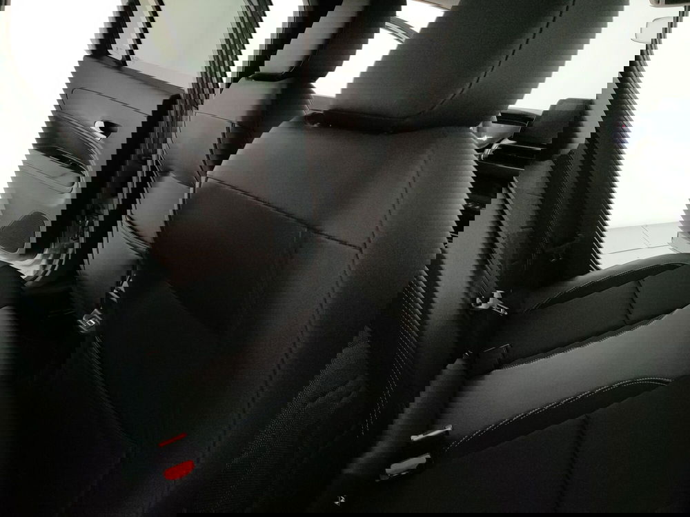 Jeep Avenger usata a Caserta (11)