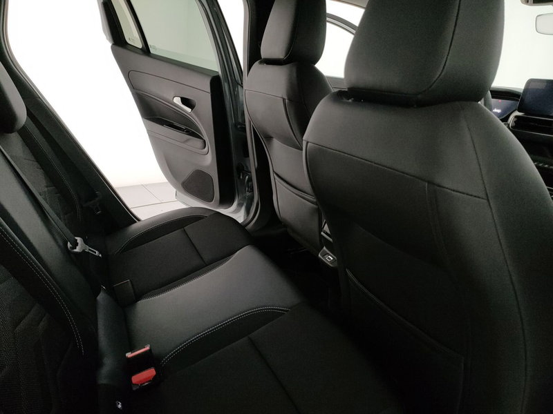 Jeep Avenger usata a Caserta (11)