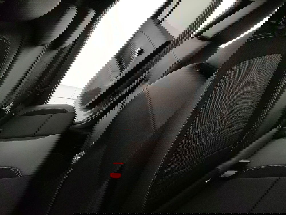 Jeep Avenger usata a Caserta (12)