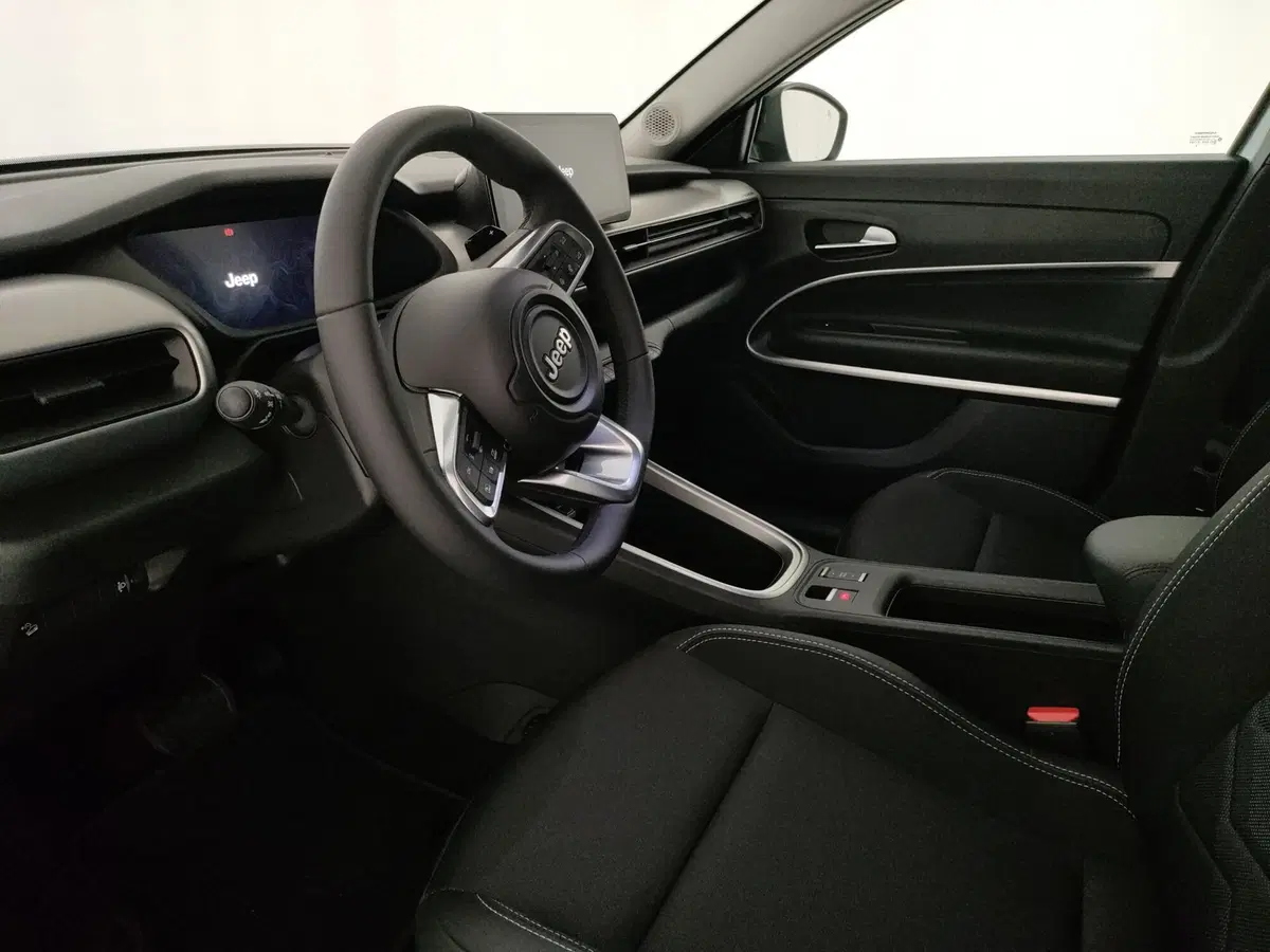 Jeep Avenger usata a Caserta (19)