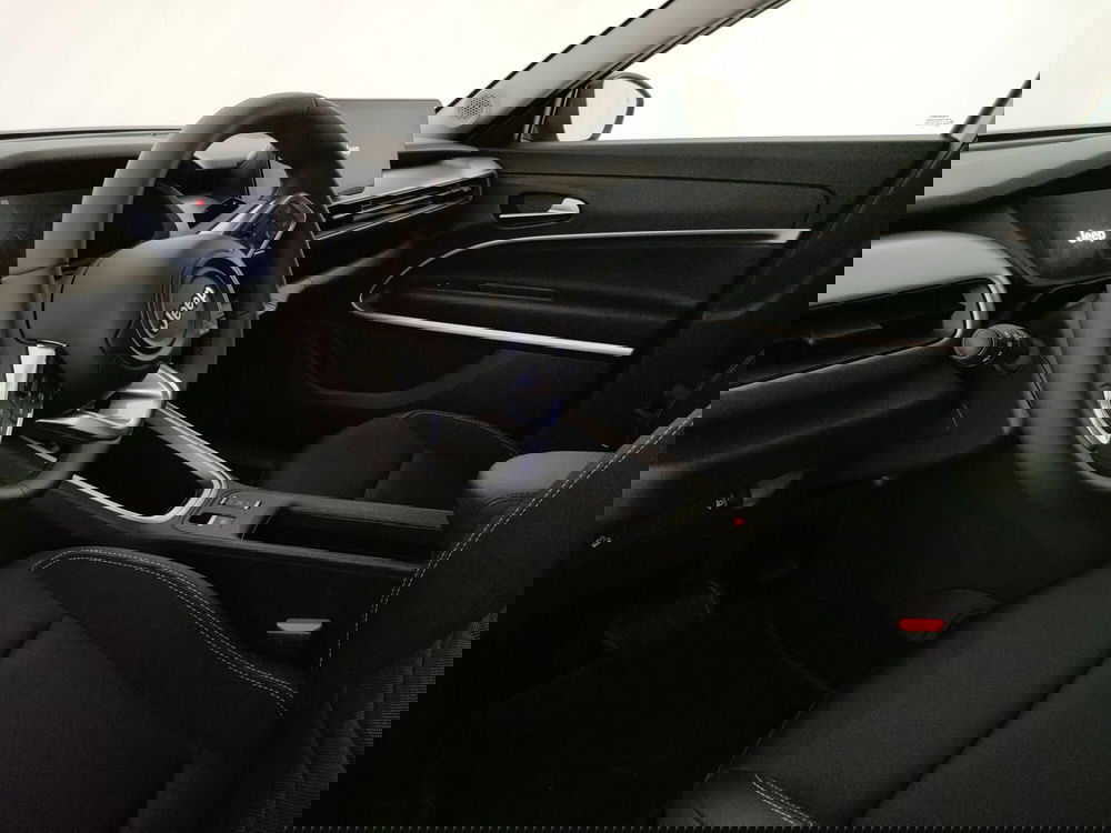 Jeep Avenger usata a Caserta (19)