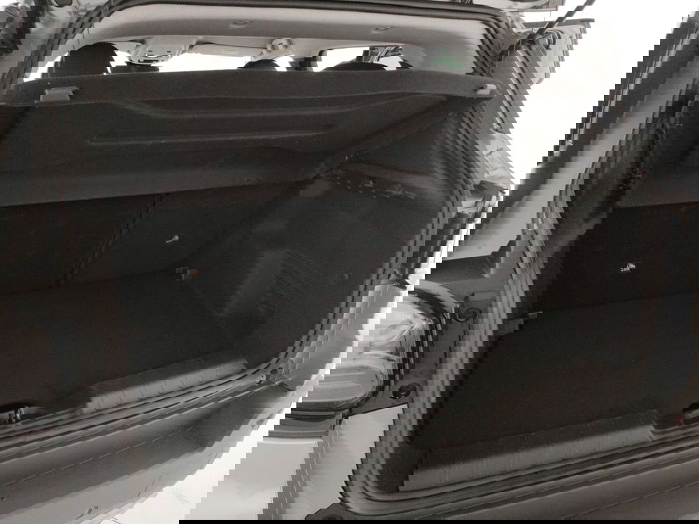 Jeep Avenger usata a Caserta (8)