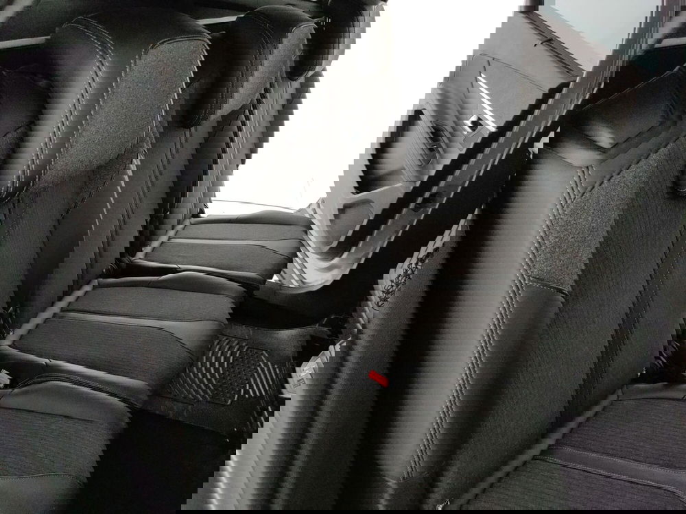 Peugeot 5008 usata a Caserta (17)