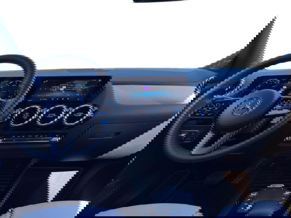 Mercedes-Benz GLA SUV usata a Lecce (9)