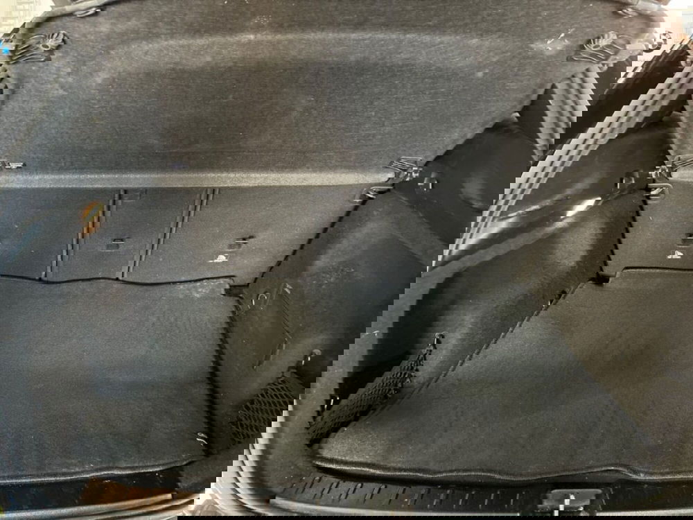 Mercedes-Benz GLA SUV usata a Bari (20)