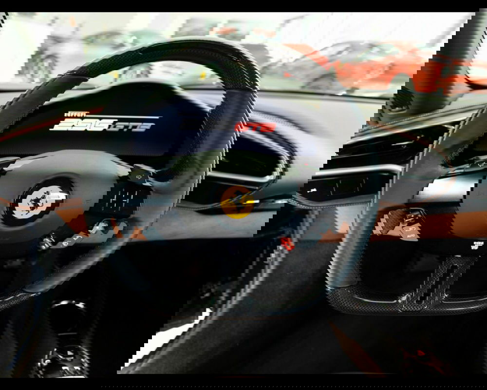 Ferrari 296 Coupé usata a Padova (20)