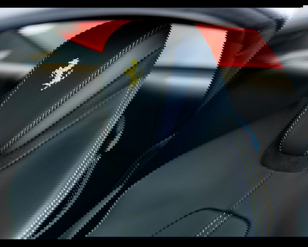 Ferrari Roma Spider usata a Padova (20)