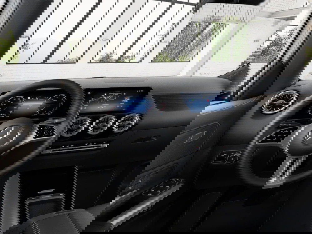 Mercedes-Benz GLA SUV nuova a Ancona (8)