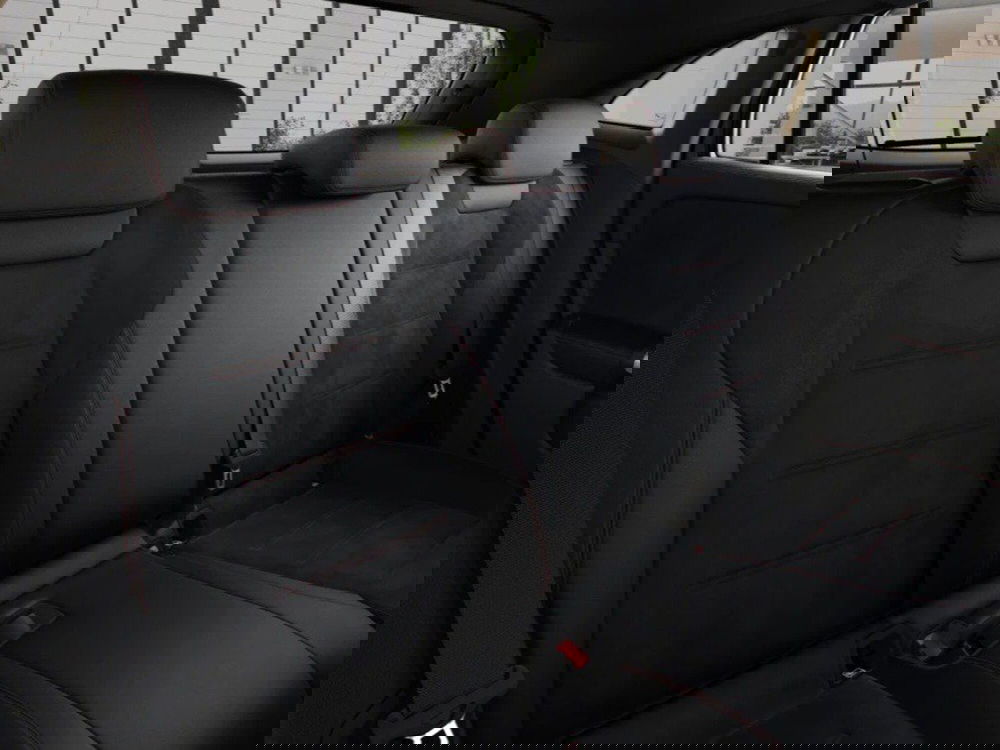 Mercedes-Benz GLA SUV nuova a Ancona (11)