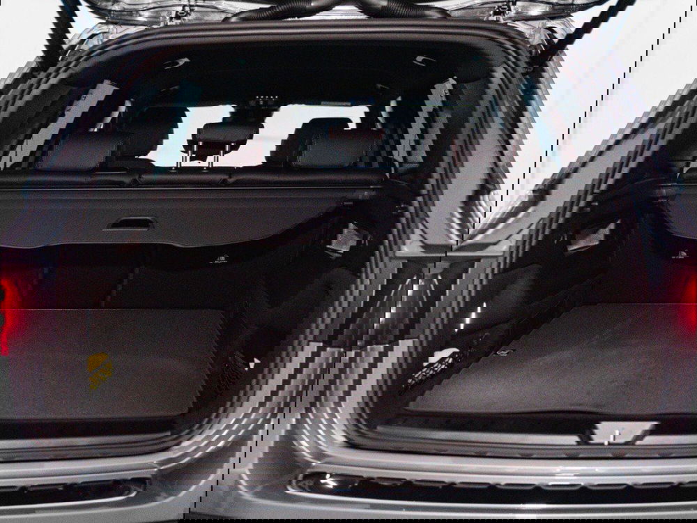 Mercedes-Benz GLB nuova a Macerata (8)