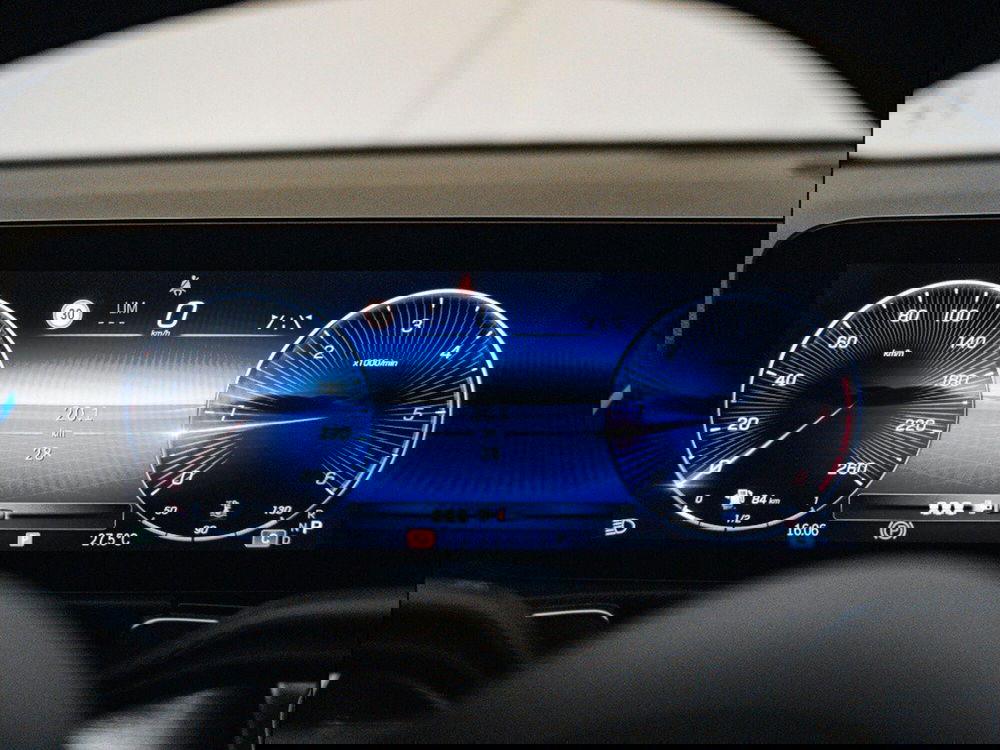 Mercedes-Benz GLB nuova a Macerata (13)