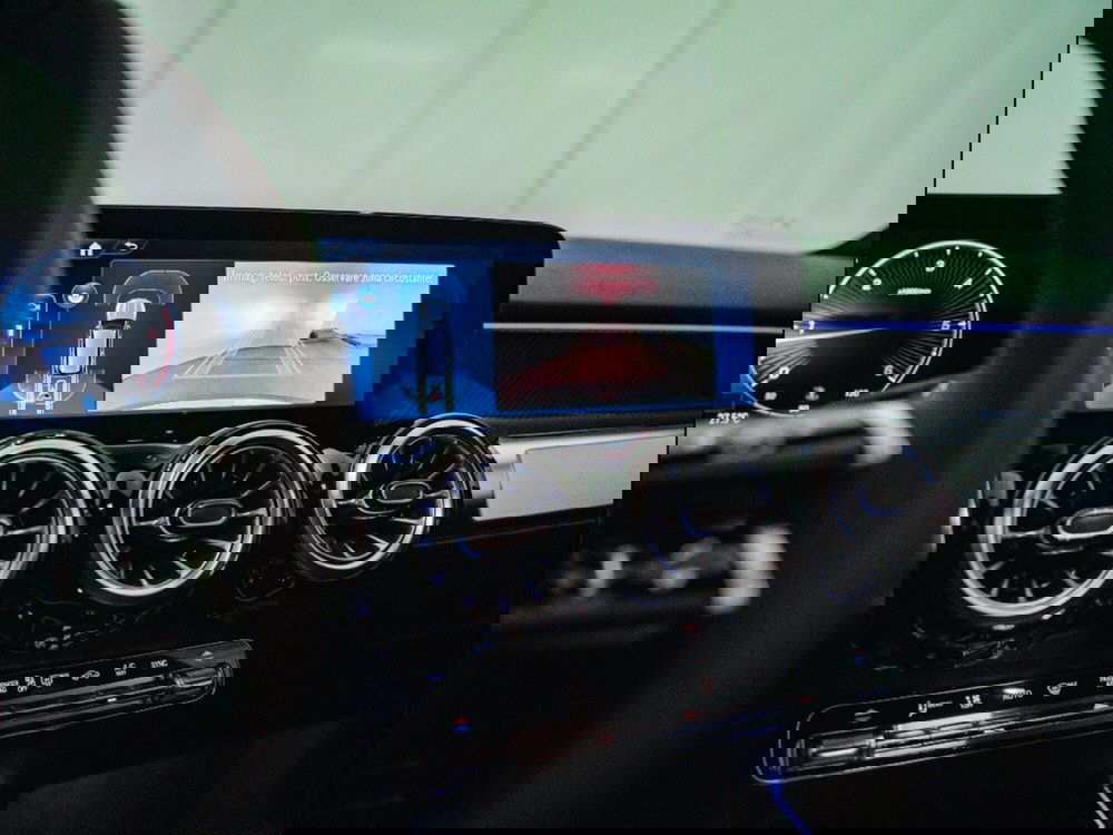 Mercedes-Benz GLB nuova a Macerata (14)