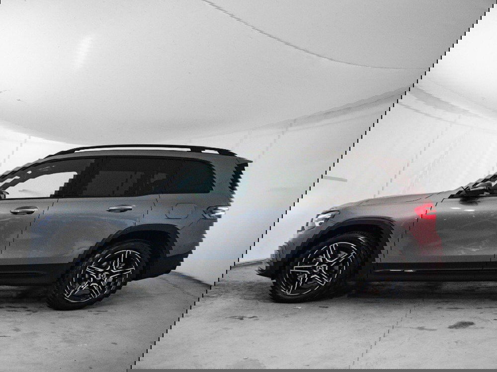 Mercedes-Benz GLB nuova a Macerata