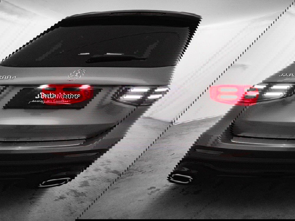 Mercedes-Benz GLB nuova a Macerata (2)