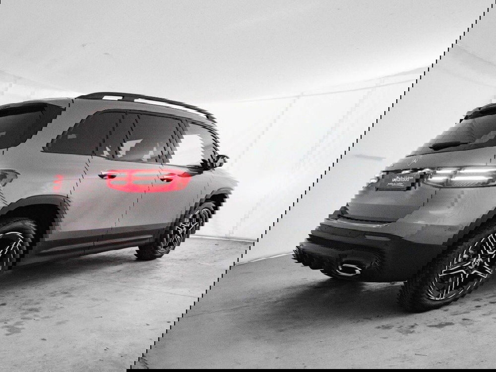 Mercedes-Benz GLB nuova a Macerata (3)