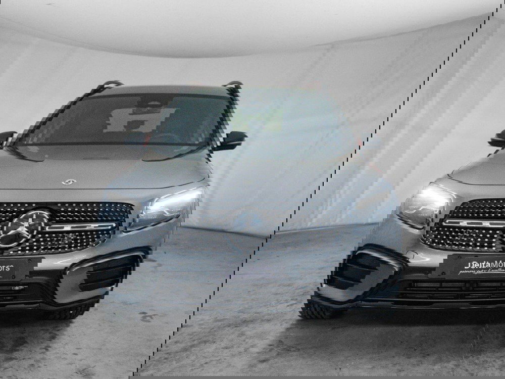 Mercedes-Benz GLB nuova a Macerata (4)