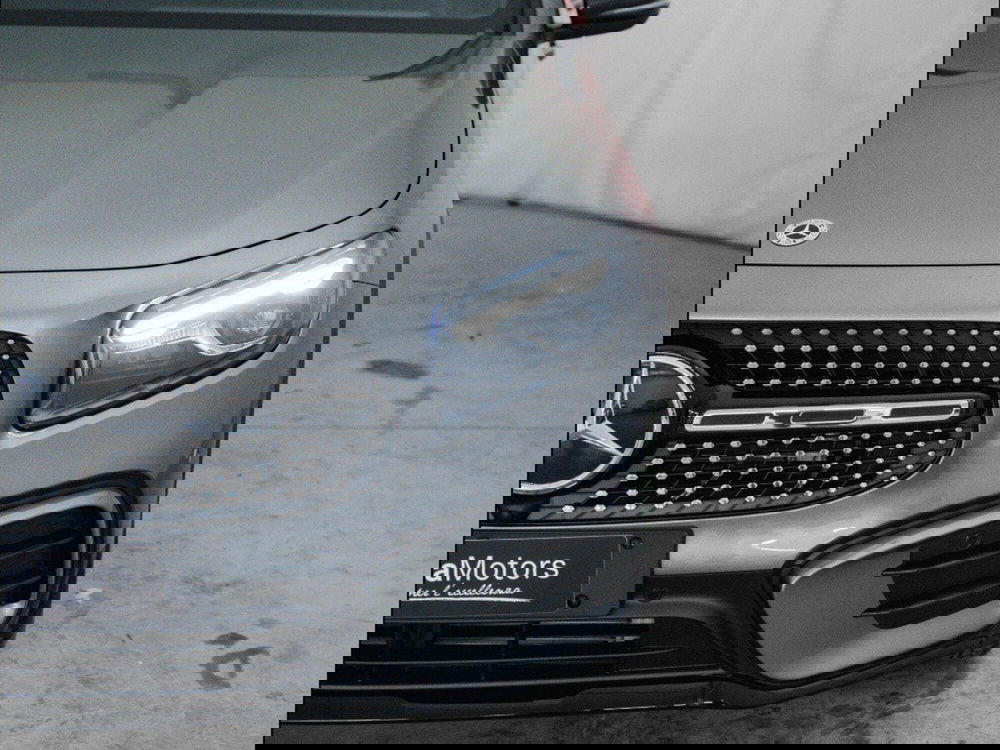 Mercedes-Benz GLB nuova a Macerata (5)