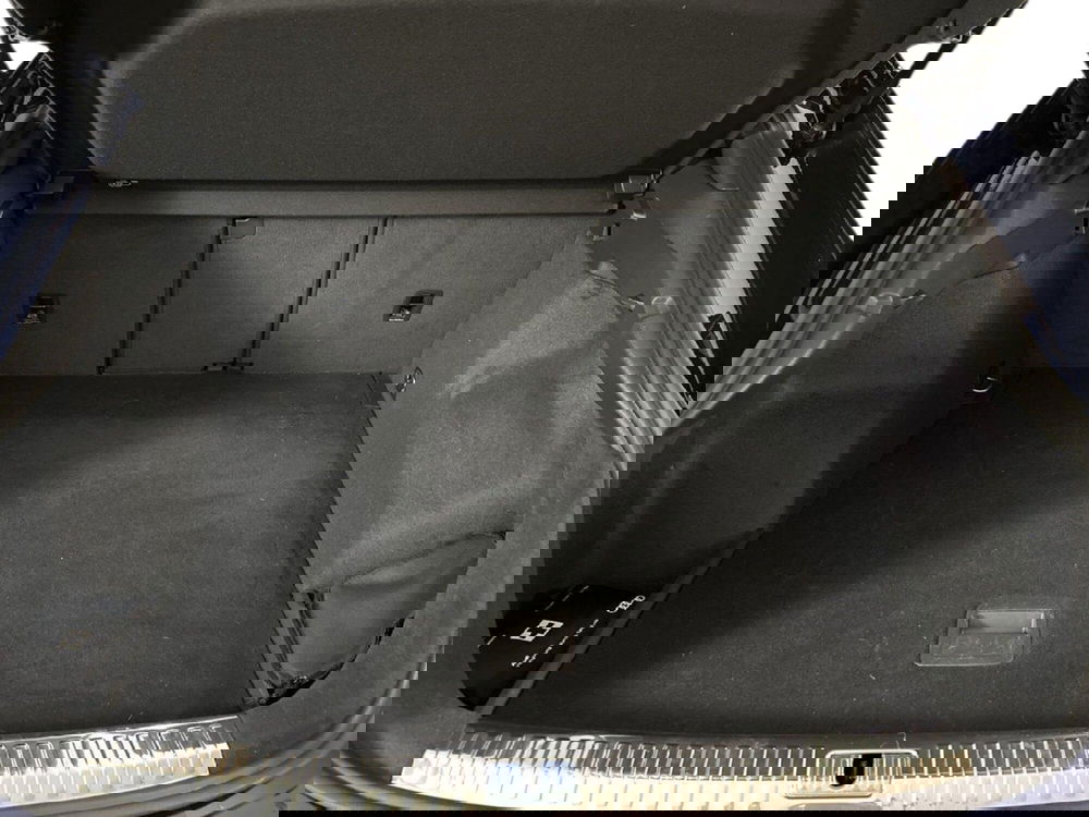 Audi Q3 Sportback usata a Caserta (18)