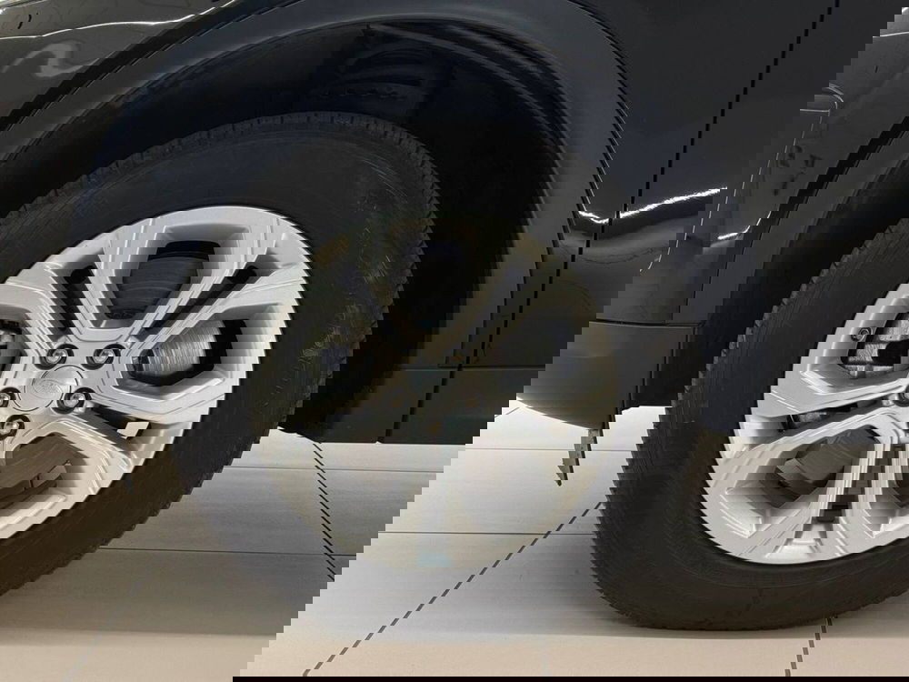 Land Rover Discovery Sport usata a Savona (9)