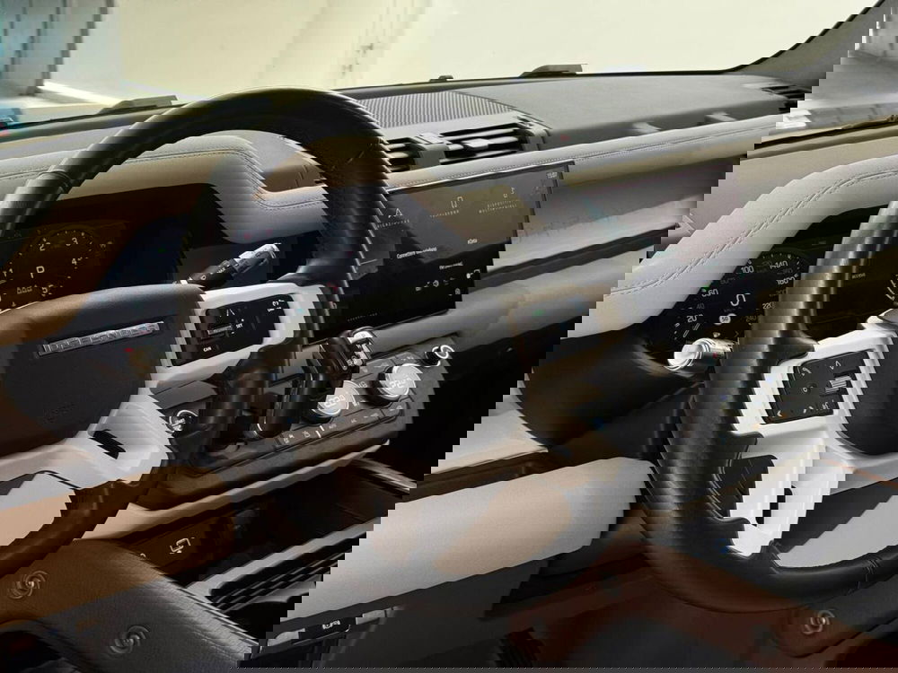 Land Rover Defender usata a Savona (13)