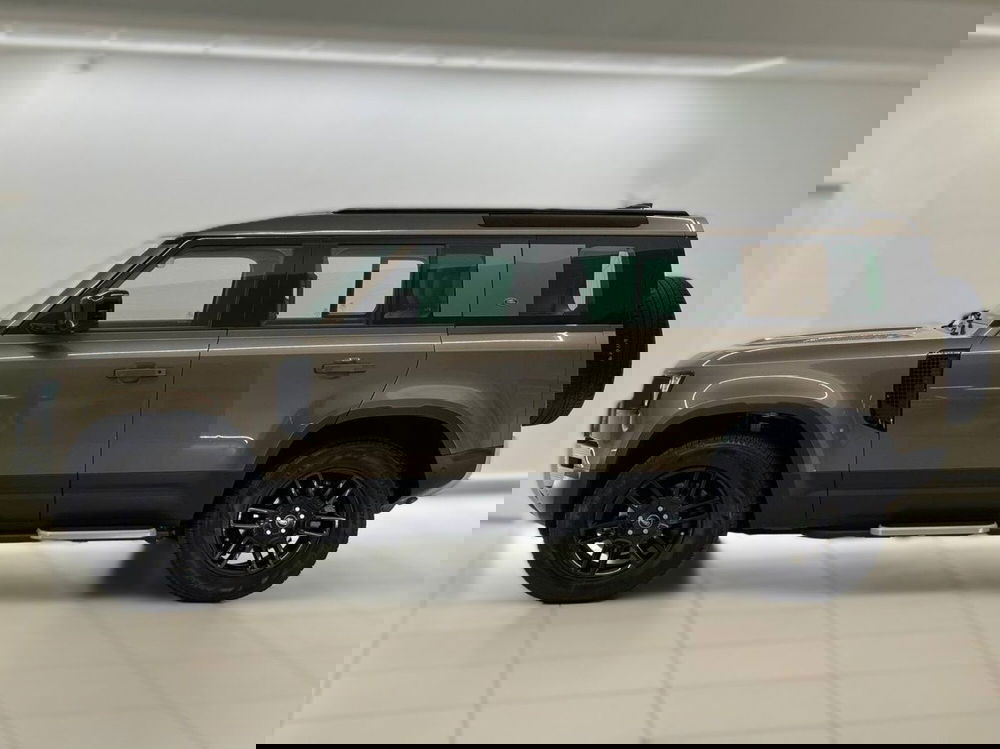 Land Rover Defender usata a Savona (6)