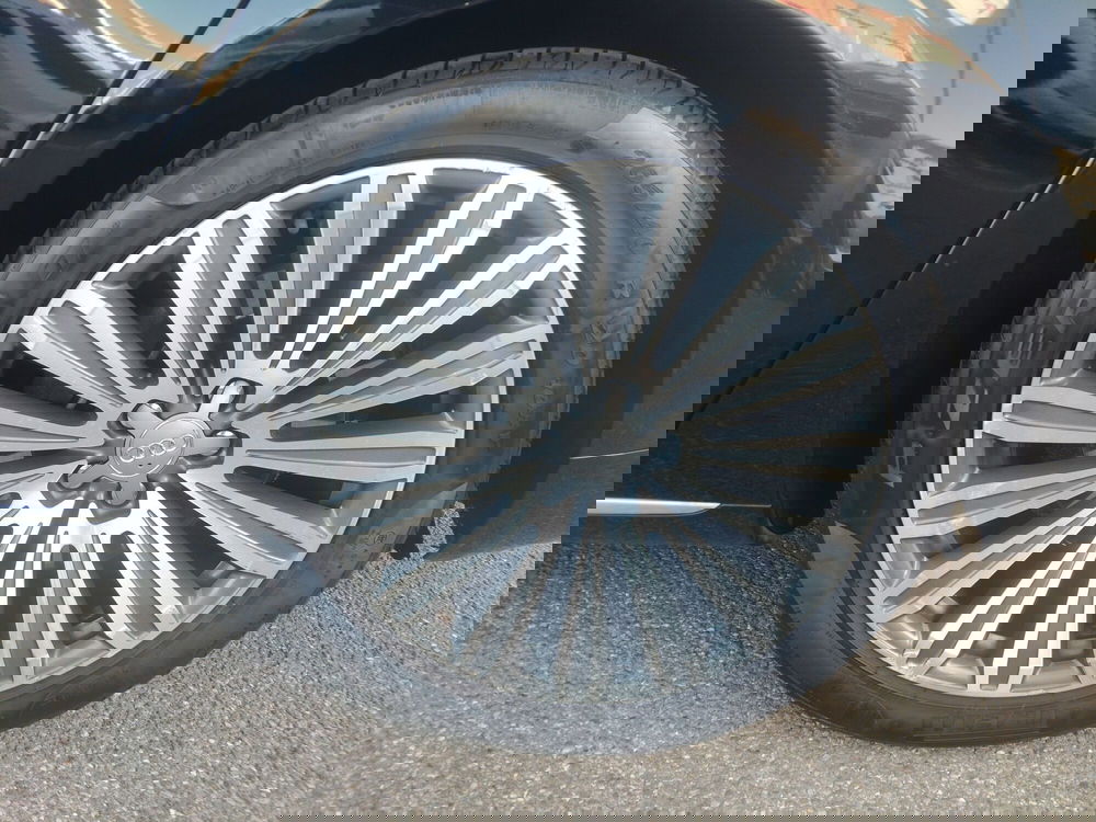 Audi A8 usata a Modena (6)