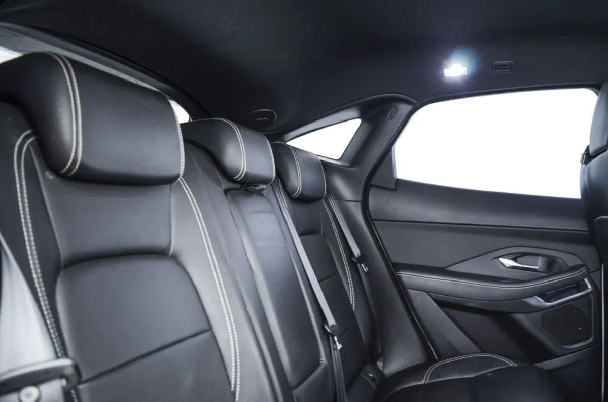 Jaguar E-Pace usata a Viterbo (4)