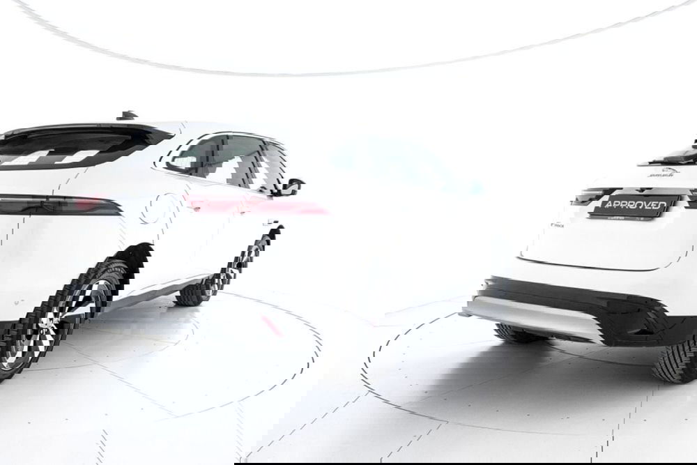 Jaguar F-Pace usata a Viterbo (2)