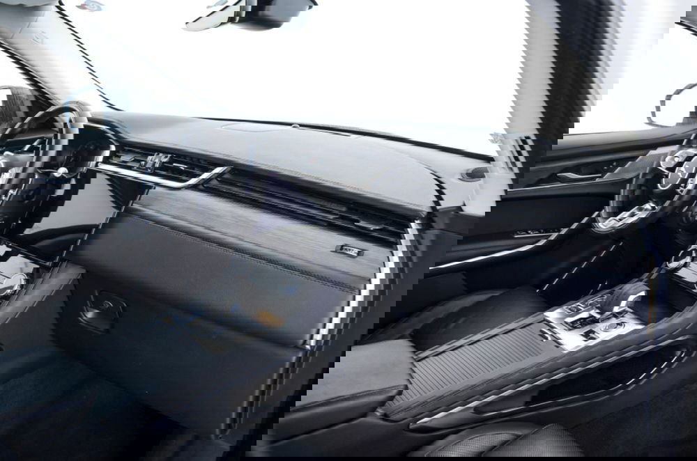 Jaguar F-Pace usata a Viterbo (3)