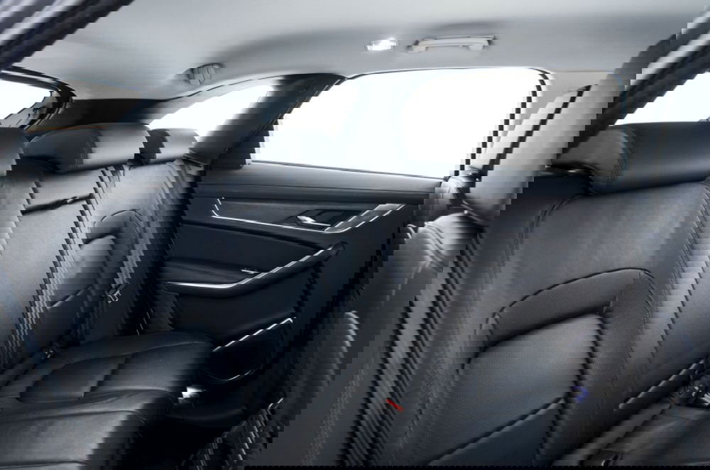 Jaguar F-Pace usata a Viterbo (5)