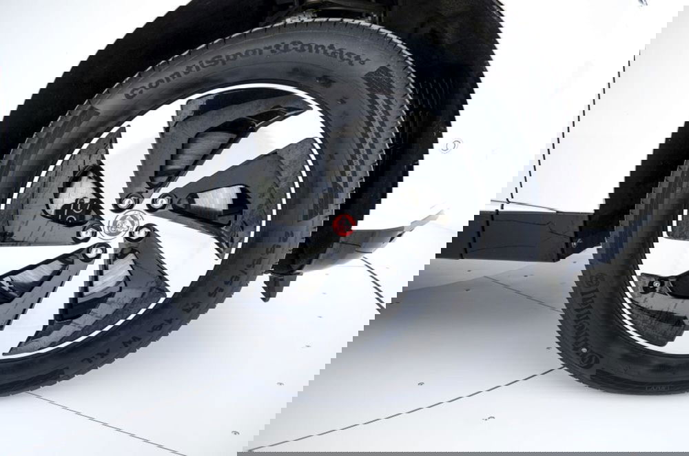 Jaguar F-Pace usata a Viterbo (9)